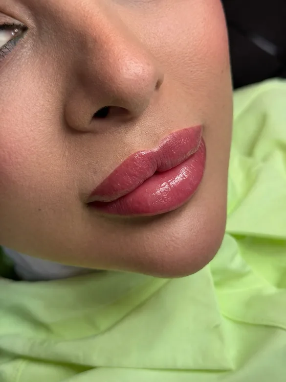 Natural mauve lip blush result